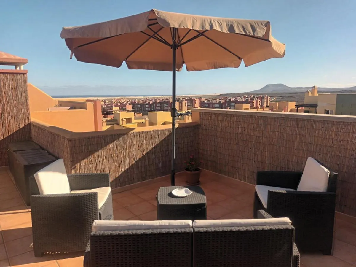 Brisas Fuerteventura: Optic Fiber,Solarium,Bbq Apartment Corralejo