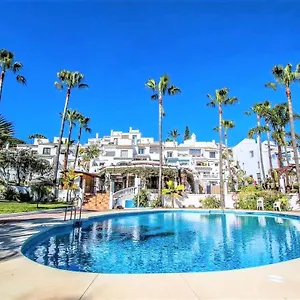 https://lovely-2-bedroom-in-oasis-de-capistrano-nerja.es-andalucia.com